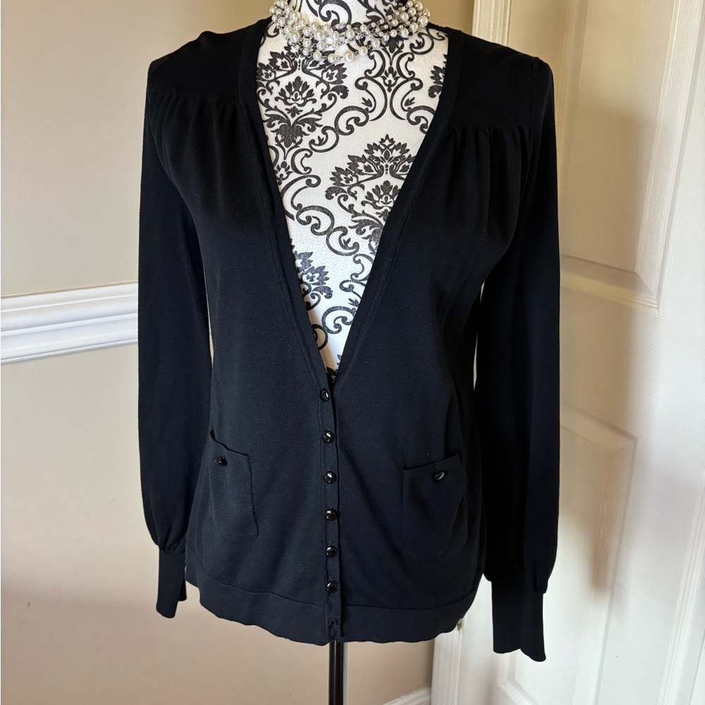 Semantiks, Women’s Classic Black Women's Sweater 65% silk- size Lg.